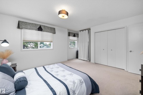 #83 8304 11 Av Sw, Edmonton, AB - Indoor Photo Showing Bedroom
