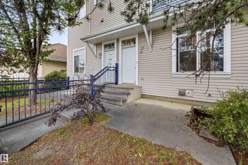 #83 8304 11 Av Sw, Edmonton, AB - Outdoor