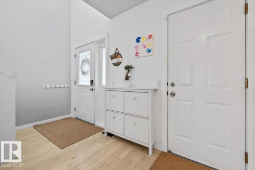 19040 47 Avenue Nw, Edmonton, AB - Indoor Photo Showing Other Room