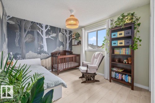 19040 47 Avenue Nw, Edmonton, AB - Indoor