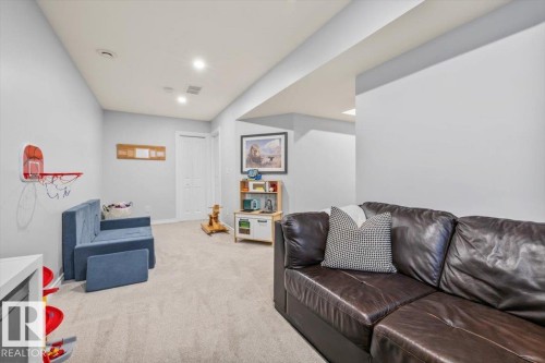 19040 47 Avenue Nw, Edmonton, AB - Indoor