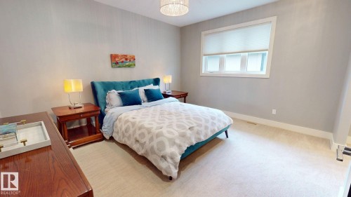 4810 Donsdale Drive Nw, Edmonton, AB - Indoor Photo Showing Bedroom