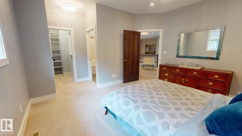 4810 Donsdale Drive Nw, Edmonton, AB - Indoor Photo Showing Bedroom