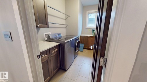 4810 Donsdale Drive Nw, Edmonton, AB - Indoor Photo Showing Laundry Room