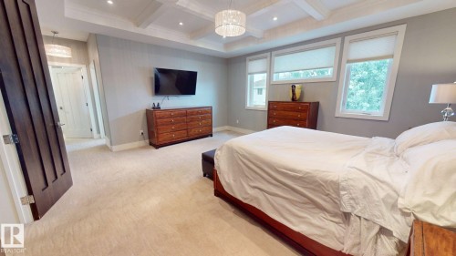 4810 Donsdale Drive Nw, Edmonton, AB - Indoor Photo Showing Bedroom