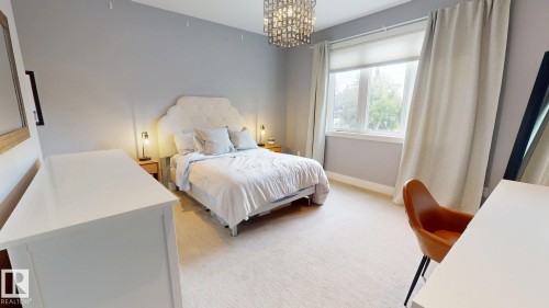 4810 Donsdale Drive Nw, Edmonton, AB - Indoor Photo Showing Bedroom