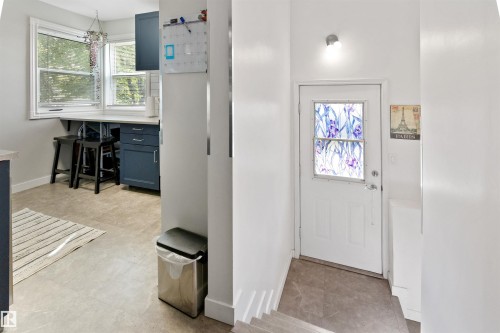 10994 135 Street Nw, Edmonton, AB - Indoor Photo Showing Other Room