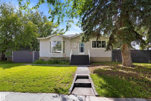 10994 135 Street Nw, Edmonton, AB - Outdoor