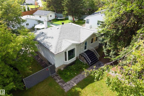 10994 135 Street Nw, Edmonton, AB - Outdoor