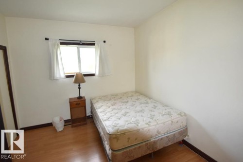 5007 2 Street, Boyle, AB - Indoor Photo Showing Bedroom