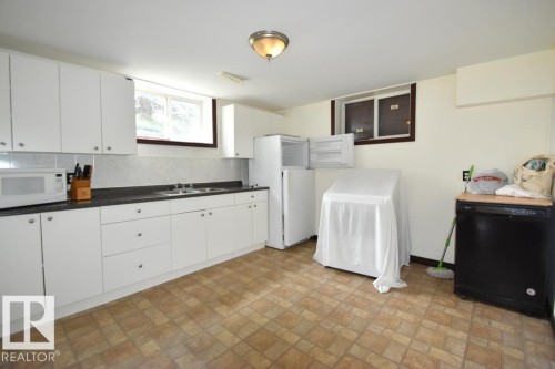 5007 2 Street, Boyle, AB - Indoor Photo Showing Kitchen With Double Sink