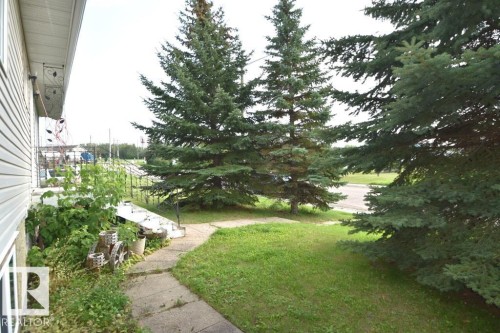 5007 2 Street, Boyle, AB - Outdoor