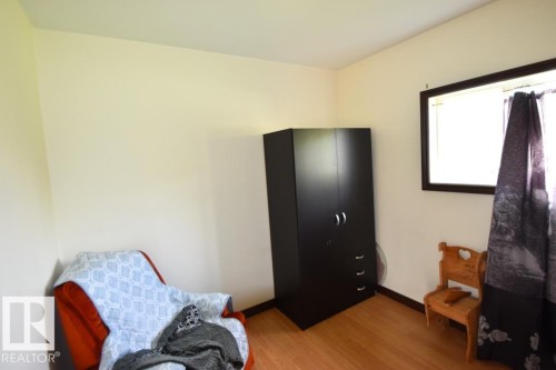 5007 2 Street, Boyle, AB - Indoor Photo Showing Bedroom