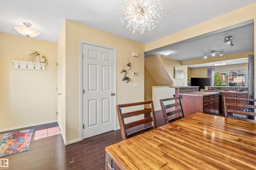#20 3751 12 St Nw, Edmonton, AB - Indoor Photo Showing Dining Room