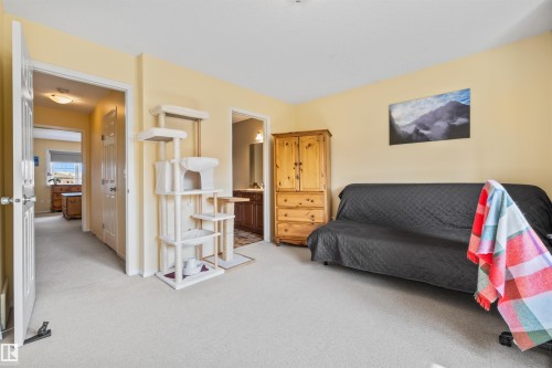 #20 3751 12 St Nw, Edmonton, AB - Indoor