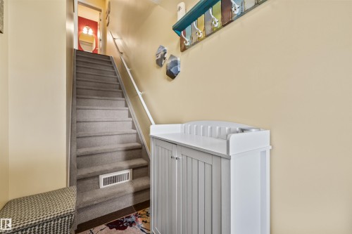 #20 3751 12 St Nw, Edmonton, AB - Indoor Photo Showing Other Room