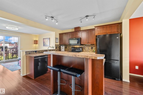 #20 3751 12 St Nw, Edmonton, AB - Indoor Photo Showing Kitchen