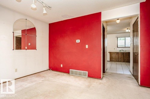 3520 42 Avenue Nw, Edmonton, AB - Indoor Photo Showing Other Room