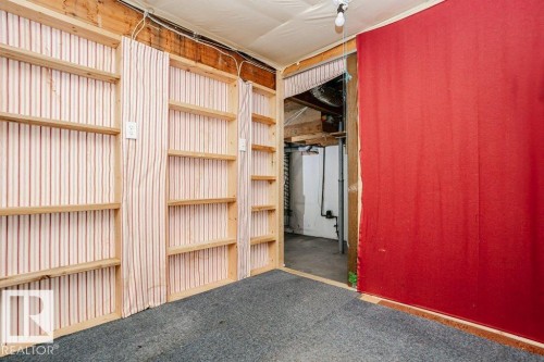 3520 42 Avenue Nw, Edmonton, AB - Indoor Photo Showing Other Room