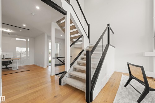 3415 Chickadee Drive Nw, Edmonton, AB - Indoor