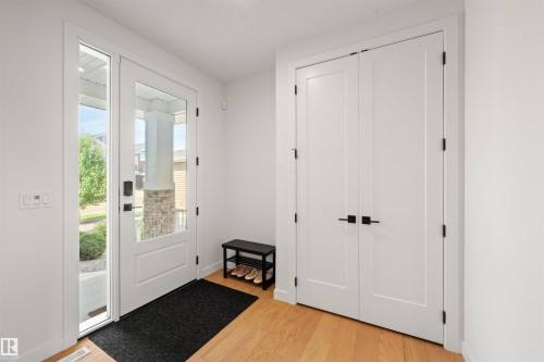 3415 Chickadee Drive Nw, Edmonton, AB - Indoor Photo Showing Other Room