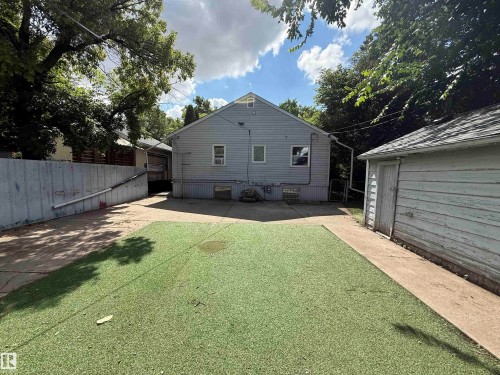 14810 104 Avenue Nw, Edmonton, AB - Outdoor
