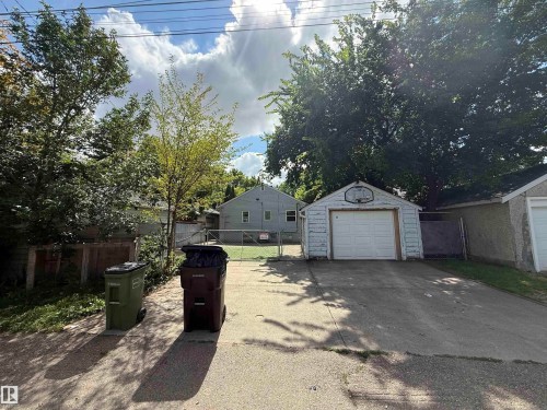 14810 104 Avenue Nw, Edmonton, AB - Outdoor