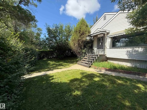 14810 104 Avenue Nw, Edmonton, AB - Outdoor