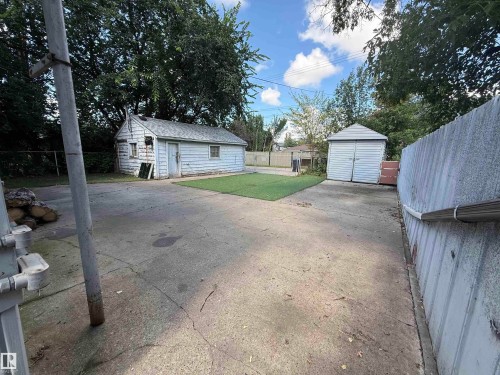 14810 104 Avenue Nw, Edmonton, AB - Outdoor