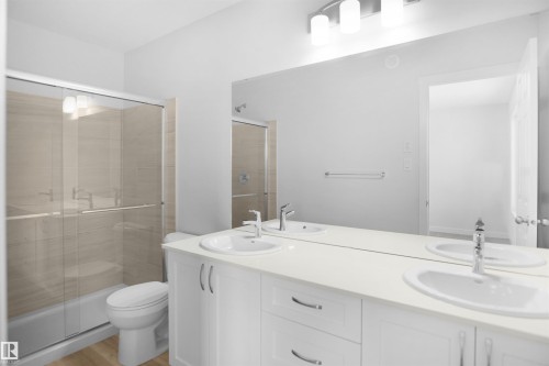 1967 210 Street Nw, Edmonton, AB - Indoor Photo Showing Bathroom