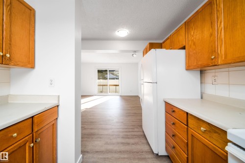 8217 182 Street Nw, Edmonton, AB 