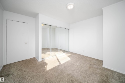 8217 182 Street Nw, Edmonton, AB 