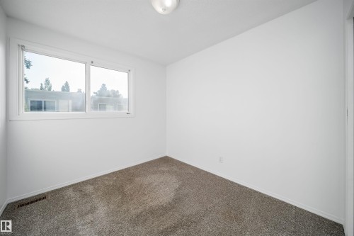 8217 182 Street Nw, Edmonton, AB 