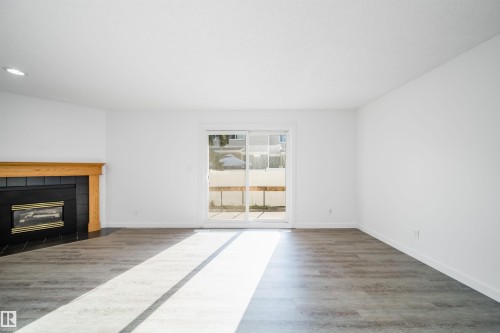 8217 182 Street Nw, Edmonton, AB 