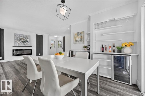 18903 86A Avenue Nw, Edmonton, AB - Indoor Photo Showing Dining Room