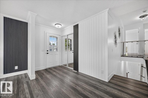 18903 86A Avenue Nw, Edmonton, AB - Indoor Photo Showing Other Room