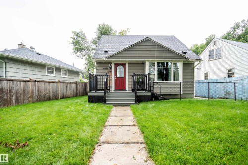 6111 119 Avenue Nw, Edmonton, AB - Outdoor