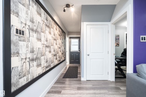 6111 119 Avenue Nw, Edmonton, AB - Indoor Photo Showing Other Room