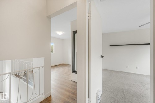 120 Morin Maze Nw, Edmonton, AB - Indoor Photo Showing Other Room