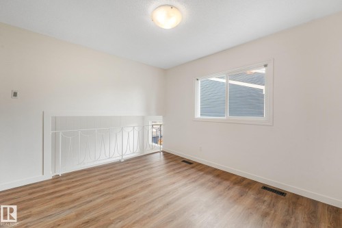 120 Morin Maze Nw, Edmonton, AB - Indoor Photo Showing Other Room