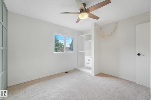 120 Morin Maze Nw, Edmonton, AB - Indoor Photo Showing Other Room