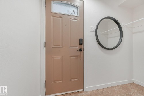 120 Morin Maze Nw, Edmonton, AB - Indoor Photo Showing Other Room