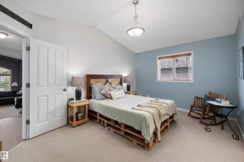 133 Greystone Crescent, Spruce Grove, AB - Indoor Photo Showing Bedroom