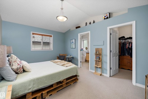 133 Greystone Crescent, Spruce Grove, AB - Indoor Photo Showing Bedroom