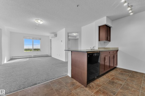 #323 274 Mcconachie Dr Nw, Edmonton, AB - Indoor