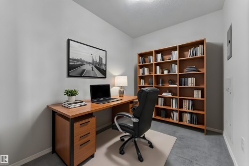 #323 274 Mcconachie Dr Nw, Edmonton, AB - Indoor Photo Showing Office