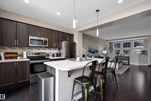 21915 99 Avenue Nw, Edmonton, AB - Indoor Photo Showing Kitchen With Upgraded Kitchen