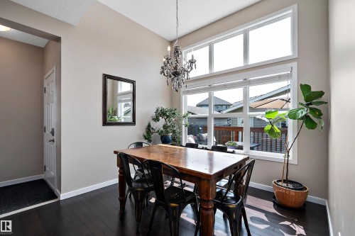 21915 99 Avenue Nw, Edmonton, AB - Indoor Photo Showing Dining Room