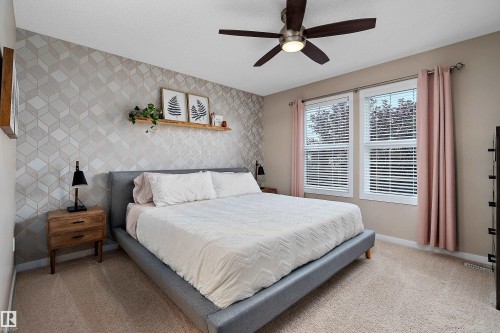 21915 99 Avenue Nw, Edmonton, AB - Indoor Photo Showing Bedroom
