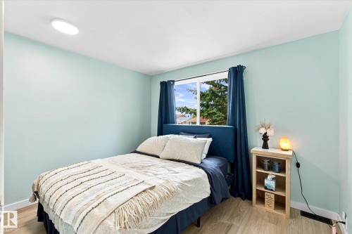 51 Birch Drive, Gibbons, AB - Indoor Photo Showing Bedroom